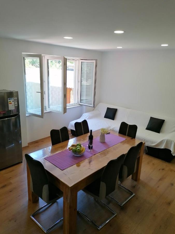 Apartment "B" 50 M From The Beach Zadar Extérieur photo