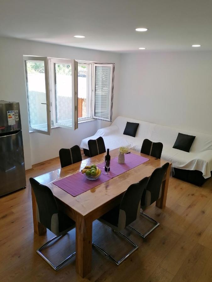 Apartment "B" 50 M From The Beach Zadar Extérieur photo