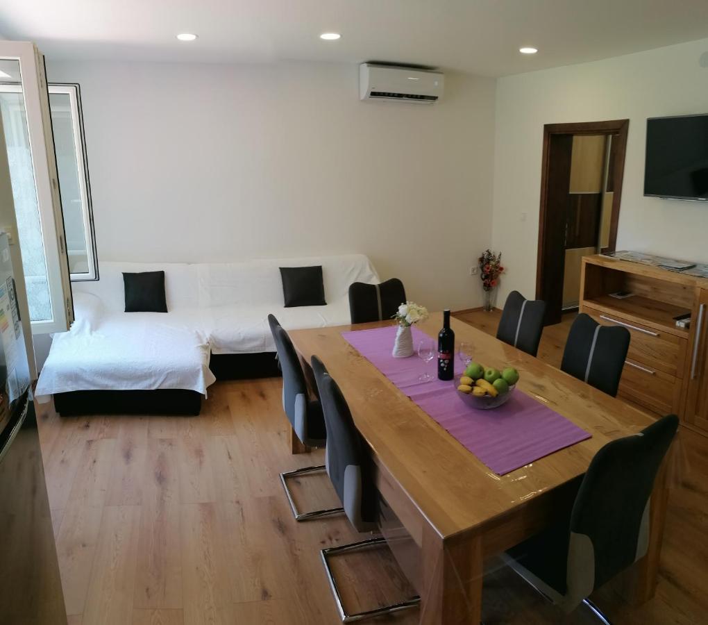 Apartment "B" 50 M From The Beach Zadar Extérieur photo